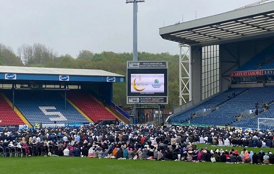 امکان اقامه نماز توسط تماشاگران مسلمان در جریان مسابقه باشگاه بلکبرن