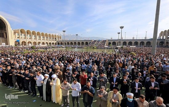 قدرشناسی از شرکت‌کنندگان در بزرگ‌ترین نماز جهان اسلام