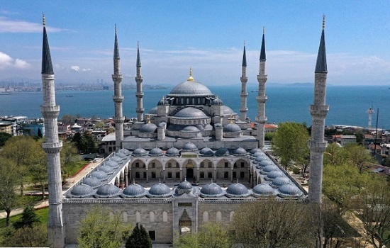 مسجد آبی استانبول بازگشایی شد